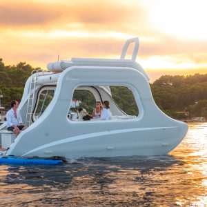 BUSINESS ESCAPE - hajós csapat építés - 3 óra ital bekészítéssel a Balaton közepén